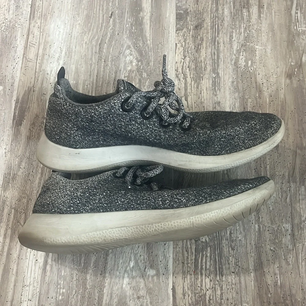 Allbirds Men’s Wool Runner Dark Grey Size 9